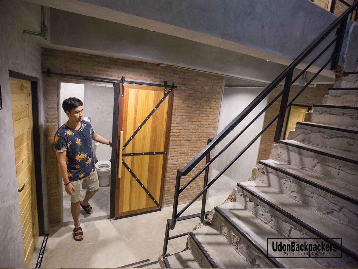 Udonbackpackers Beds And Cafe Hostel Udon Thani Exterior photo