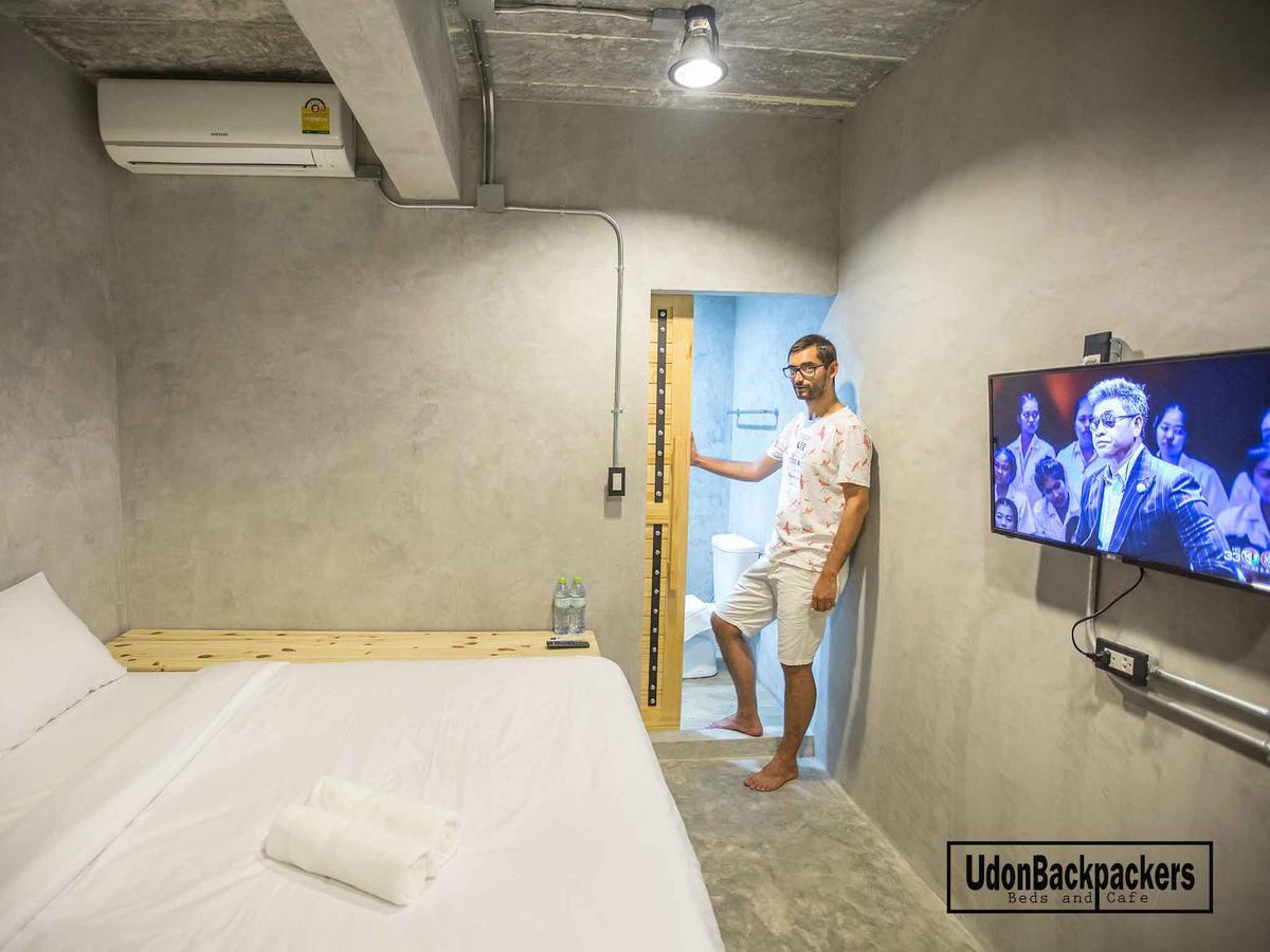 Udonbackpackers Beds And Cafe Hostel Udon Thani Exterior photo