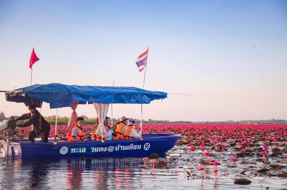 Udonbackpackers Beds And Cafe Hostel Udon Thani Exterior photo
